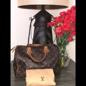 Authentic Louis Vuitton Monogram Speedy 30